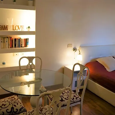 شقة Terrazzo Frattina *