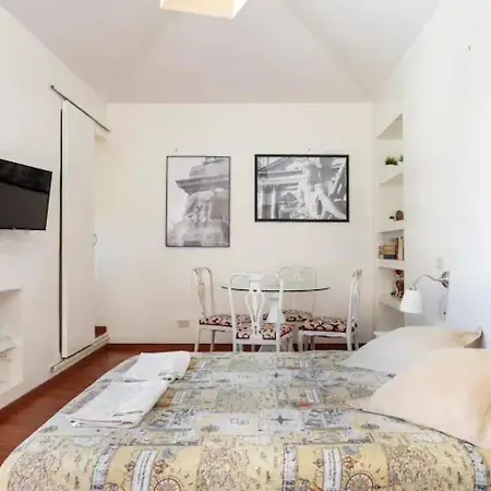 Terrazzo Frattina Apartamento